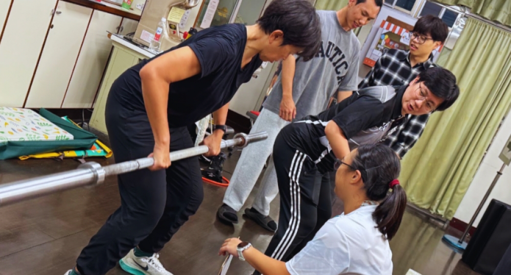 當月經、肌力與科學交會，她們讓『鐵人』有了新定義 (女科技人電子報第215期專題報導)