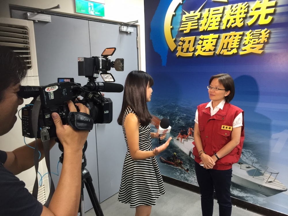 2025年0823豪雨事件時，接受新聞採訪 (女科技人電子報第213期職涯專欄)
