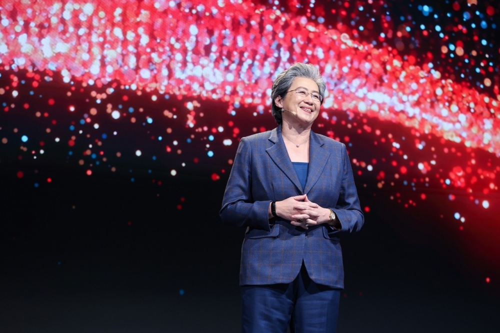 蘇姿丰: 創新需要多元人才！AI時代女性領導者，帶領AMD轉虧為盈 | AI for DEI